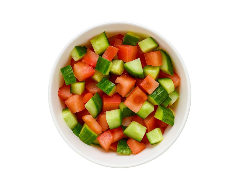 Домати и краставици /100г/